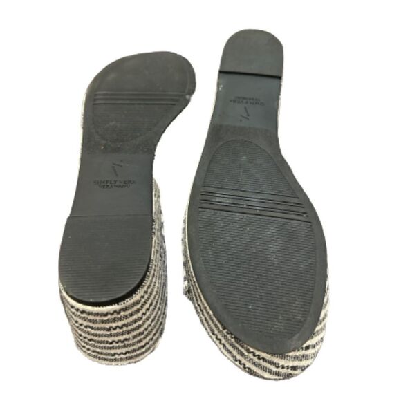 Simply Vera Vera Wang Sandals
Womens  10 Braeburn Wedge Heels - Picture 6 of 7